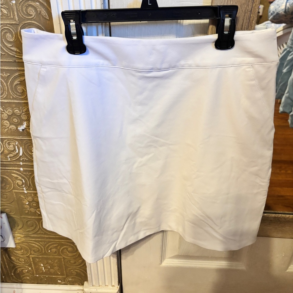 Vineyard Vines Classic White Skirt